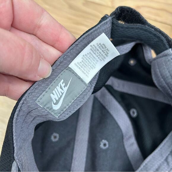 Nike Baseball Cap Hat Hook & Loop Adjustable Black - Picture 7 of 10